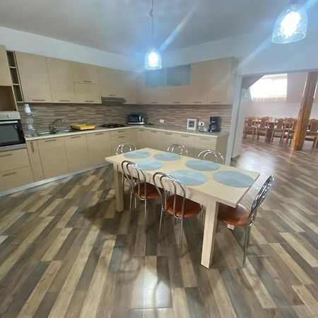 Casa Monica Pensionat Dragus Eksteriør billede